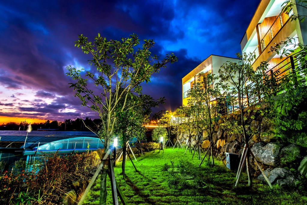 Dorami Pension Seogwipo Exterior photo