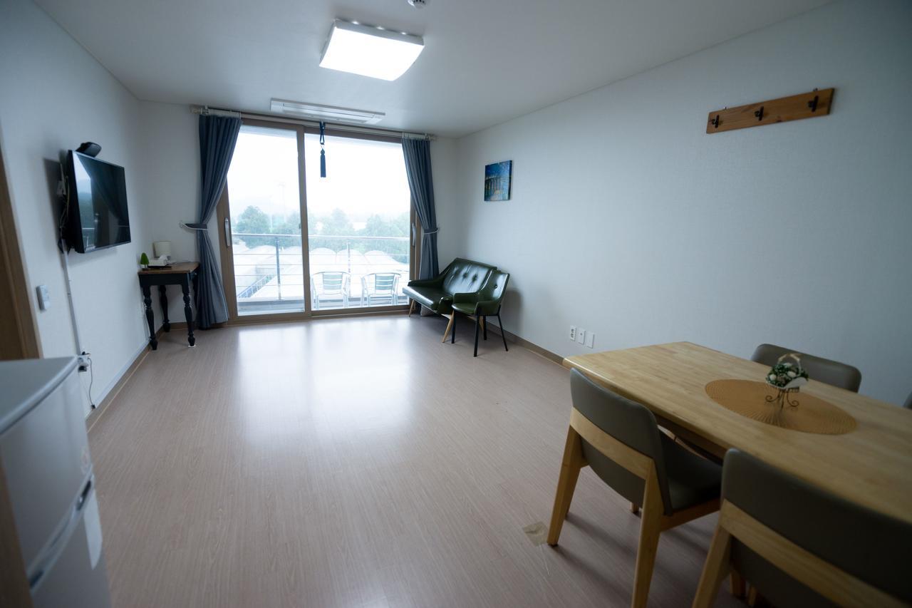 Dorami Pension Seogwipo Exterior photo